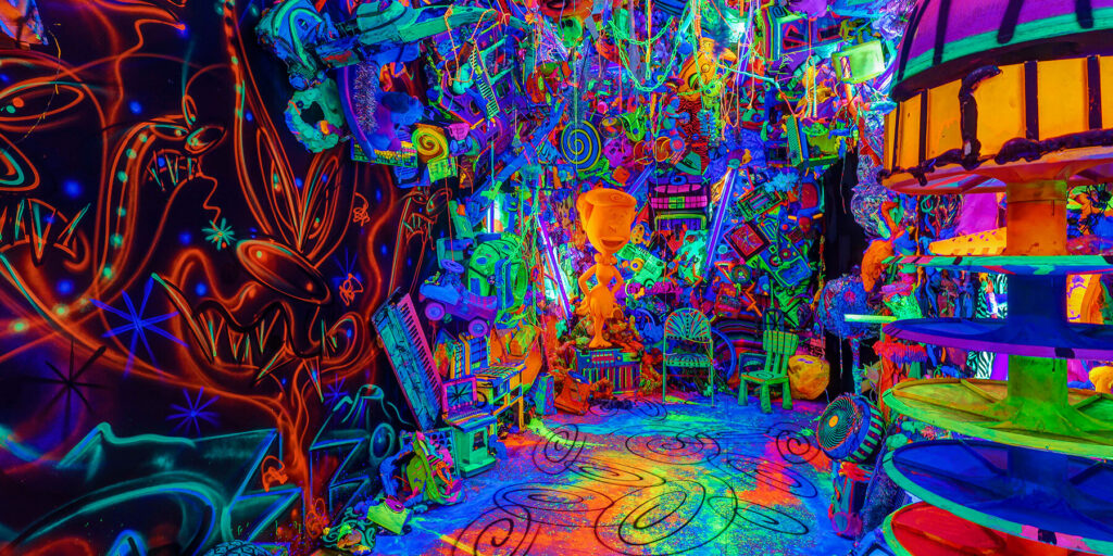 graffiti, neon murals & adidas outfits flood saatchi gallery in 'beyond the streets' art exhibition