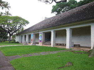 Entrance veranda and gardens of the Honolulu Museum of Art in Honolulu