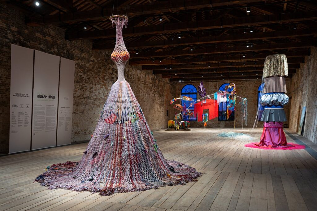 Installation view of A Kiss on the Eyes by Nilbar Güreş at the Türkiye Pavilion, Venice Biennale 2026