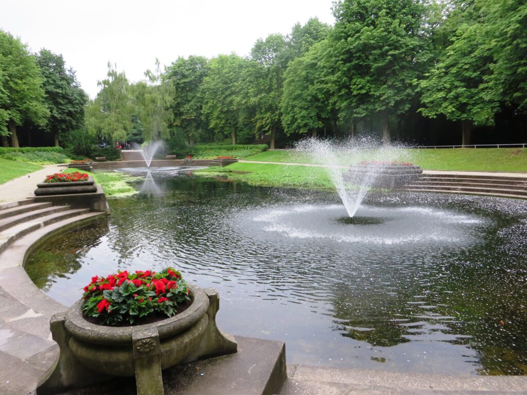 Fountains and leafy paths in Groningen’s Noorderplantsoen in July 2015, before Noorderzon 2026.